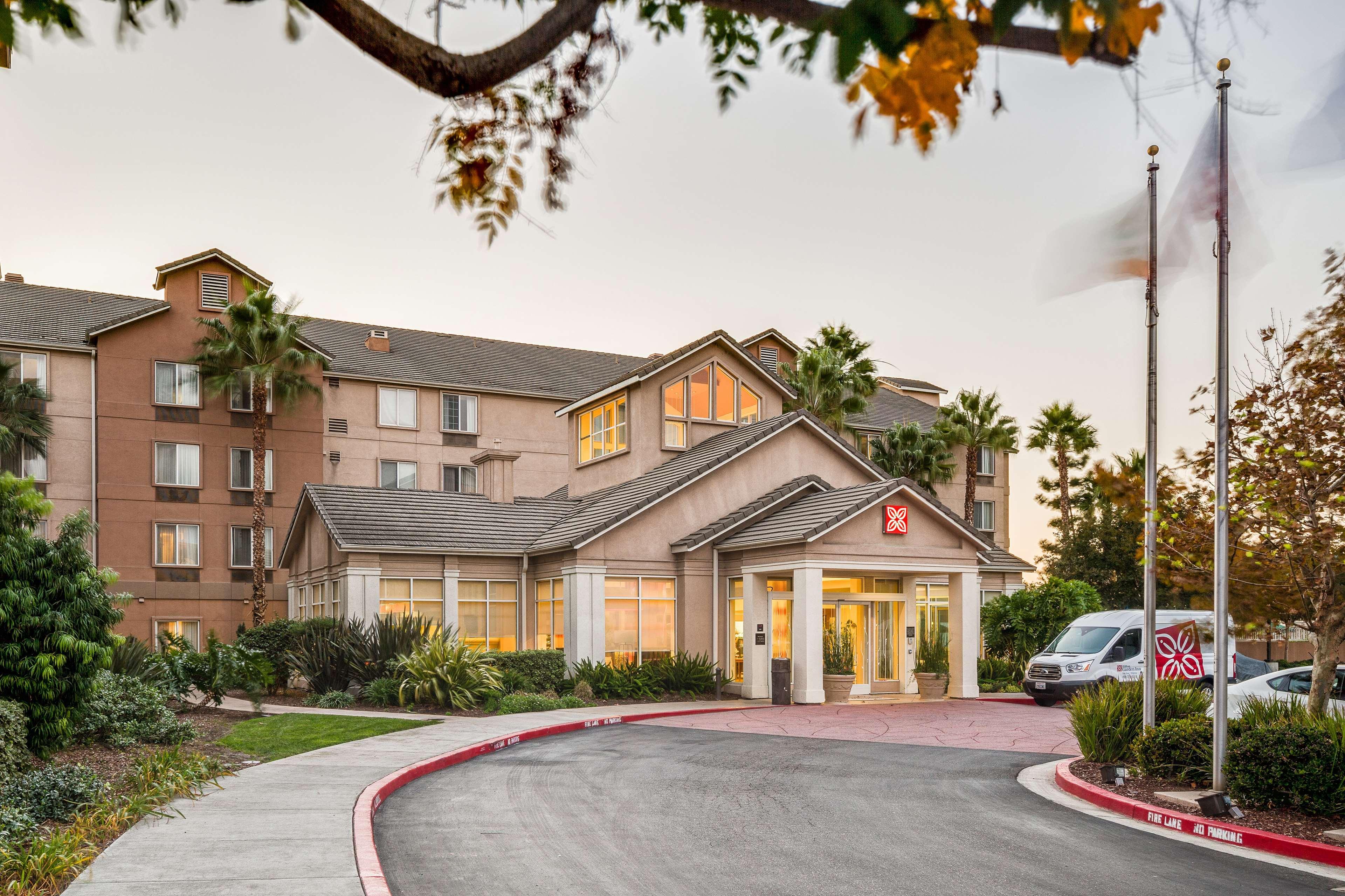 Hilton Garden Inn San Jose/Милпитас Екстериор снимка