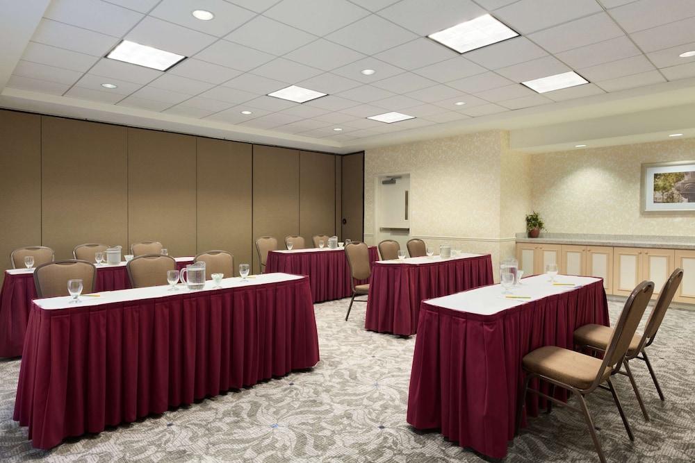 Hilton Garden Inn San Jose/Милпитас Екстериор снимка