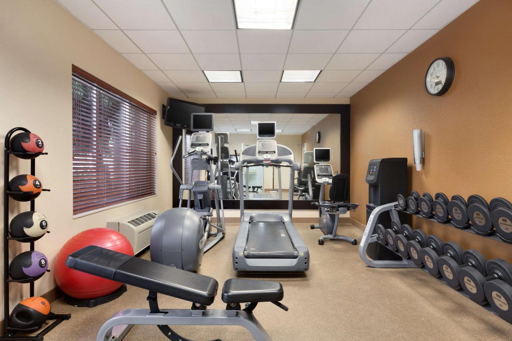 Hilton Garden Inn San Jose/Милпитас Екстериор снимка