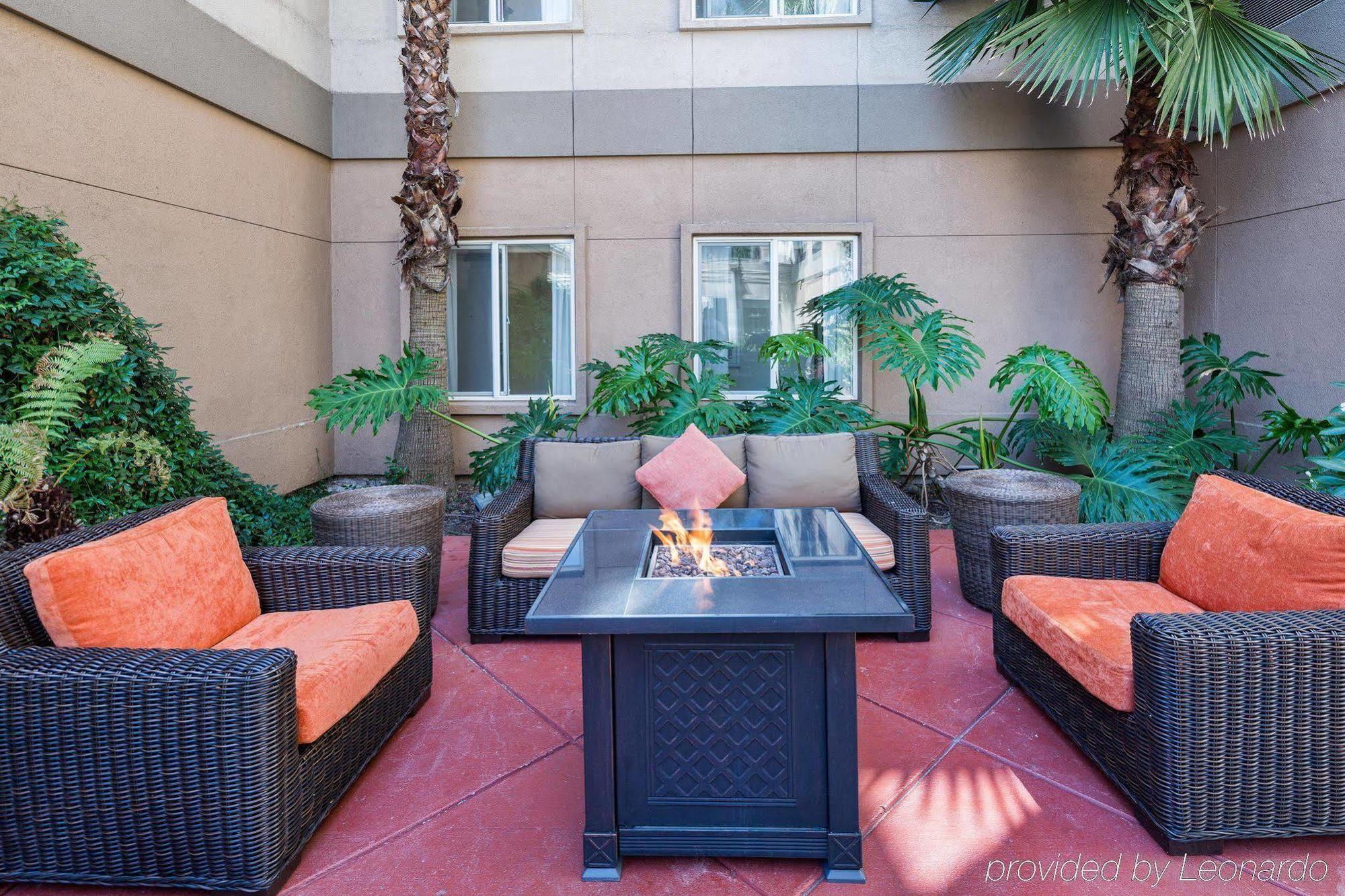 Hilton Garden Inn San Jose/Милпитас Екстериор снимка